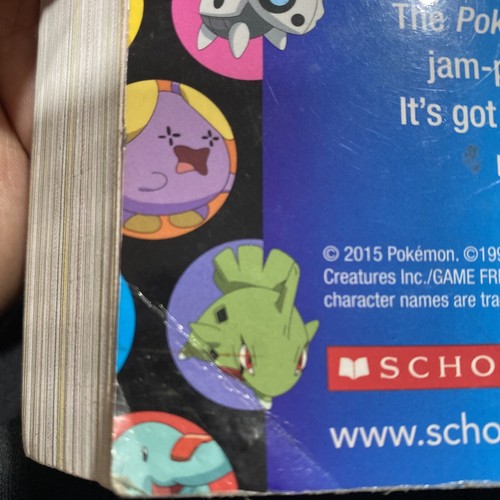 Pokemon Deluxe Essential Handbook (Pokemon) by Scholastic - 第 3/6 張圖片