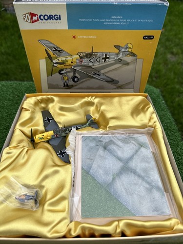 Corgi 50th Year Messerschmitt Bf109E JG-3 ‘Udet’ AN32107 LTD Edition on Pedestal - Picture 3 of 20