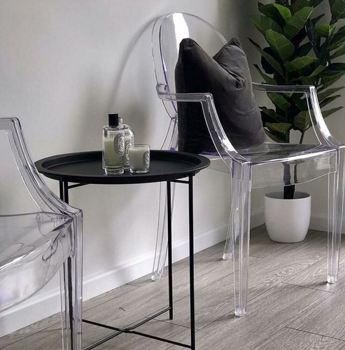 Niches ' Louis' Carver Transparent Ghost Chair Clear Dressing Arm Dining Chairs. - Picture 5 of 9