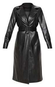 black pu trench