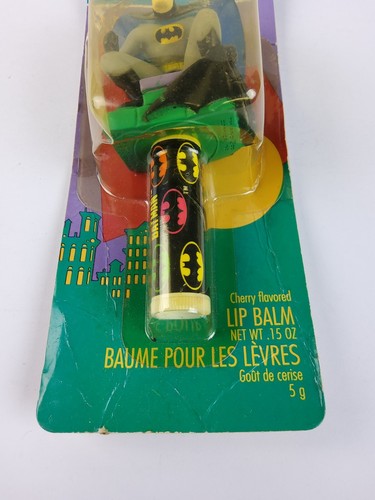Bálsamo labial Batman & Robin para cuidado infantil 0,15 oz. De colección con sabor a cereza caducó 1995 - Imagen 4 de 10