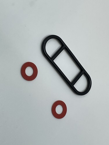 RUBBER GASKET FUEL TAP PETROL 34mm BOLT HOLE SEAL FIBER WASHERS KAWASAKI KLF400B - Picture 1 of 5