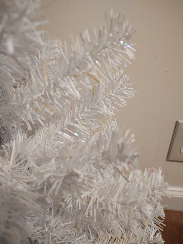 New 3' WHITE/IRIDESCENT ARTIFICIAL CHRISTMAS TREE National Tree Company w/Stand - Picture 8 of 17