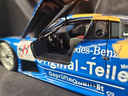 AUTOart Mercedes-Benz CLK GTR 1998 FIA GT 1:12 Scale Inv. #0100 - Picture 12 of 16