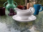 FIESTA WARE GRAVY BOAT/SAUCEBOAT & DRIP TRAY white NEW