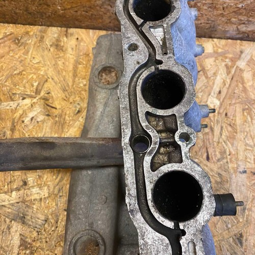 Mercedes-Benz W126 M110 Engine Intake Manifold 1101413201 - Picture 4 of 8
