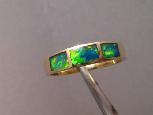 Australian Opal inlay  Ring , Solid  14k Yellow Gold  ,   Size  7  1/4 - Picture 1 of 9