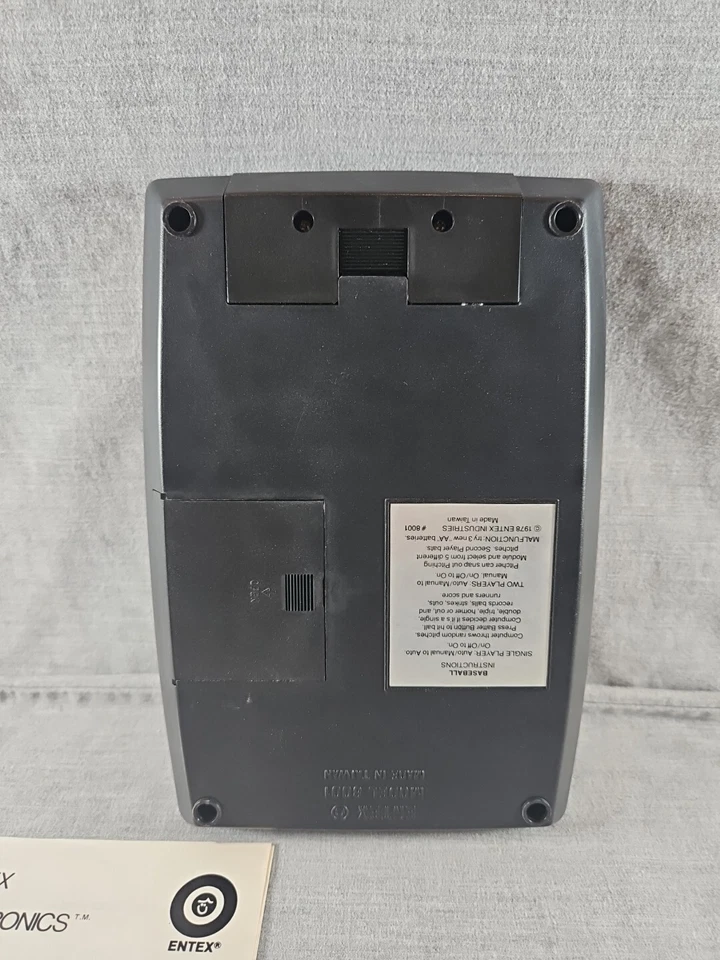 Juego portátil Entex Electronic Baseball 8001 1979 para piezas Foto 3 de 3