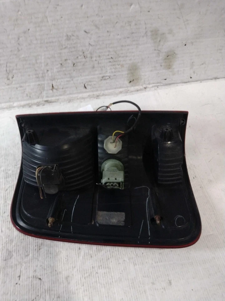 Used Right Tail Light Assembly fits: 2006 Ford F150 PICKUP New Style Styleside R - Image 2 of 4