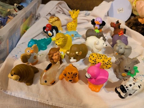 VTG FISHER PRICE ANIMALS Lot of 22 Pieces 90'S - 2000'S. Nice