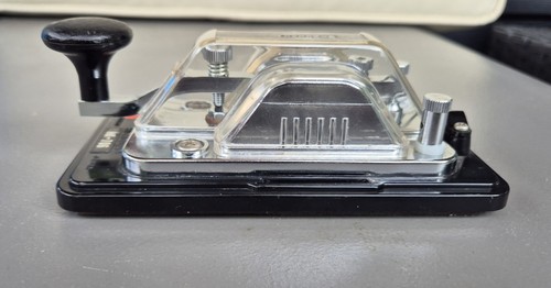 Hi-mound HK-706 Straight Morse Code Key Anti-Skid Rubber Base