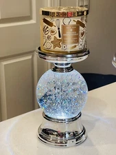 Bath & Body Works WATER GLOBE SNOWFLAKE ❄ 3 Wick PEDESTAL Candle Holder Musical
