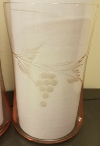 Set 10 tazze in vetro rosa depressione con foglie di ramo d'uva incise traslucide - Foto 4 di 5
