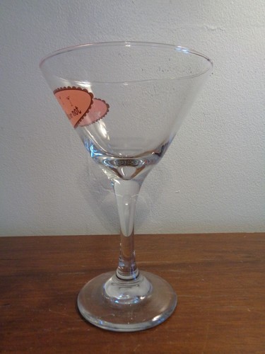 "I Don't Care If He Calls Or Not" ~ Funny, Whimiscal Humor Wine Glass - Picture 2 of 6