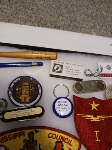 Lot Of Vintage Beloit Wisconsin Advertising Keychains Pins Patches Case Not Incl - Picture 10 of 17