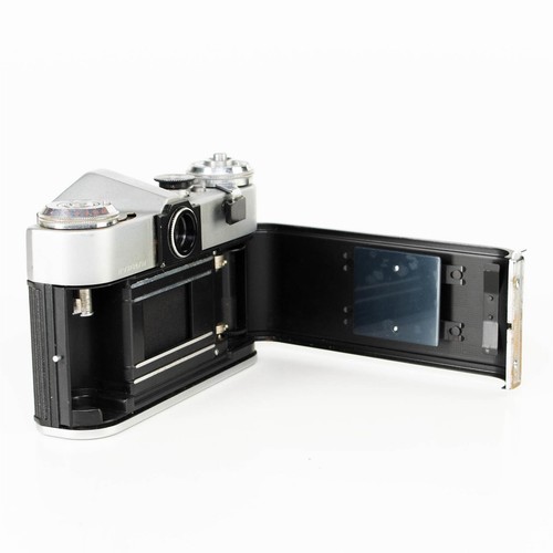 Zenit E Camera Body | White | M42 | Soviet Union | 1965 - 1982 - Picture 5 of 7