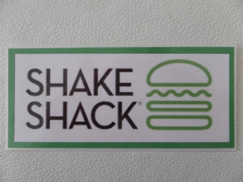 SHAKE SHACK, GREAT BURGERS/SHAKES, HOTDOGS, CUSTARD, BEER & WINE, TOPS IN USA - Picture 1 of 10