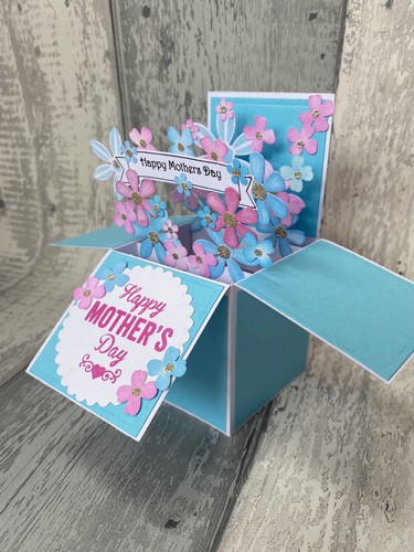 Mothers Day Pop Up Card In A Box. - Picture 2 of 6