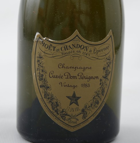 Champagne Cuvee Dom Pérignon Vintage 1983. Flasche 75 cl, 12,5 % vol - Bild 2 von 6