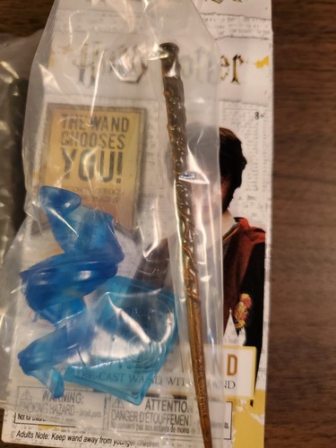 2 Wands Harry Potter Blind Box Die Cast collectable 1 box - Picture 2 of 4