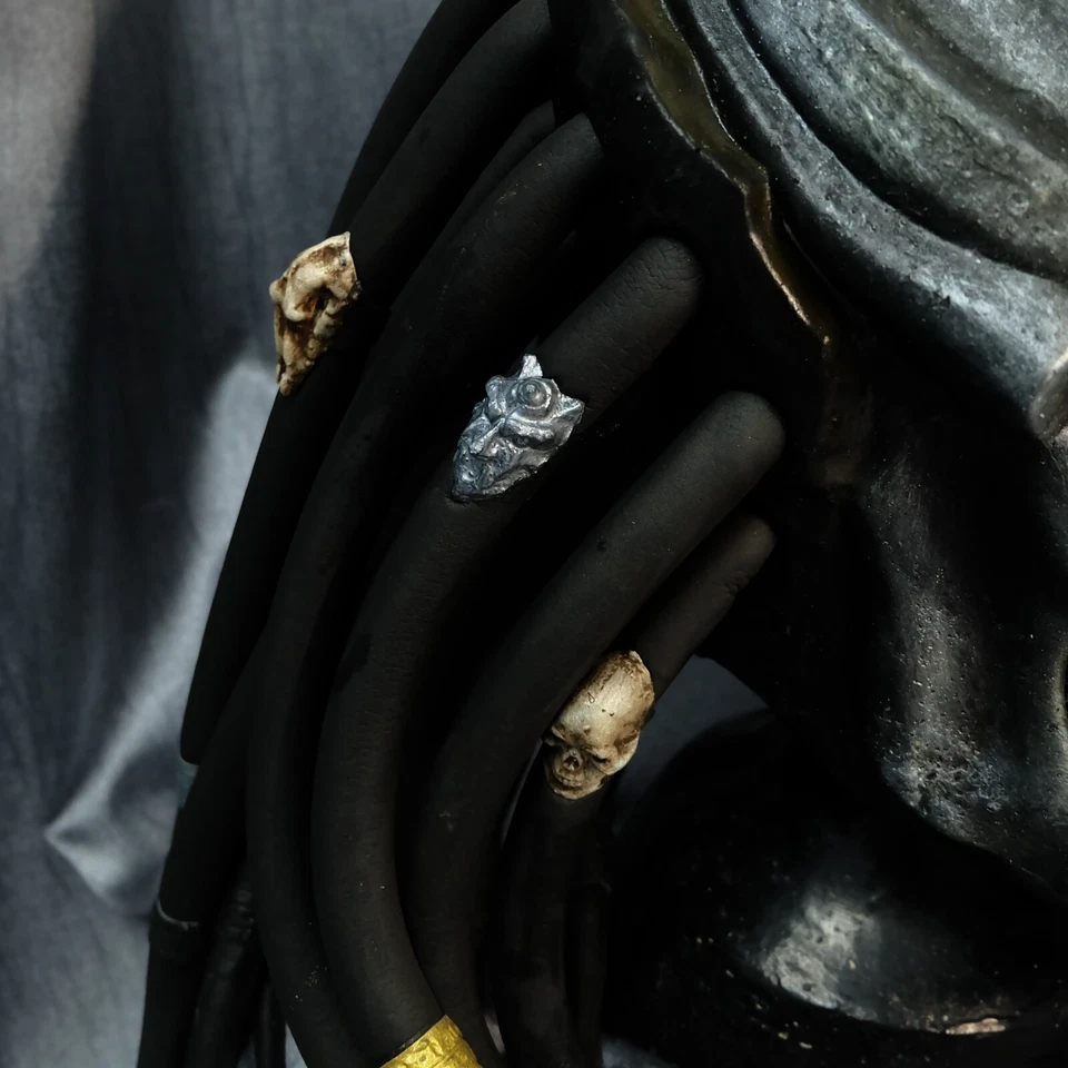 Tracker Predator Mask Wearable Monster Movie Full Latex Cosplay Con Halloween - Image 4 of 4