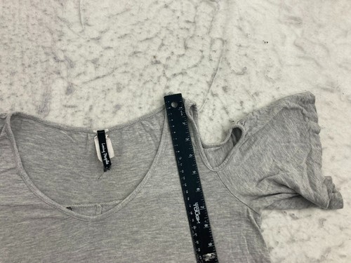 Loving People shirt womens L Large gray scoop neck cold shoulder bell sleeve - Picture 10 of 13