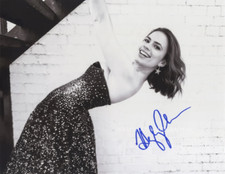 HAYLEY ATWELL - 11"x14" GENUINE SIGNED AUTOGRAPH HAYLEY ATWELL - 11"x14" GENUINE SIGNED AUTOGRAPH