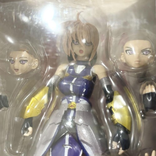 Magical Girl Lyrical Nanoha Signum Agito Unison Limited Edition Figure - Picture 3 of 9
