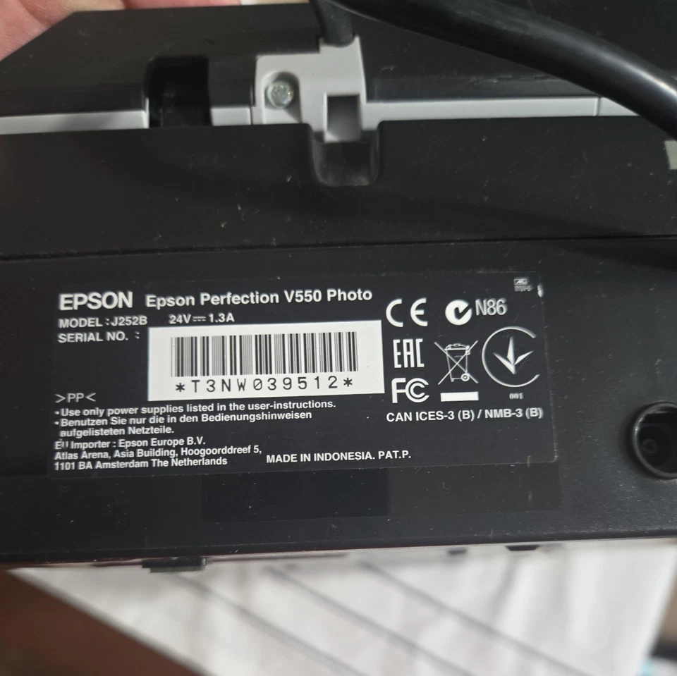 Escáner fotográfico color Epson Perfection V550 - PROBADO CON adaptador de corriente Foto 4 de 4