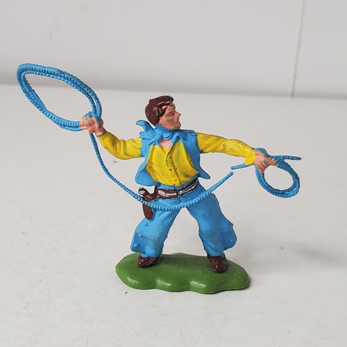 Vintage Britains Plastic Cowboys M4 Figures Hong Kong Lasso Throwing Western - Picture 5 of 13