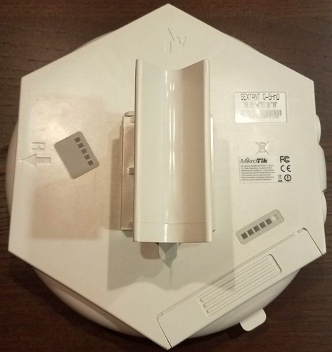 MikroTik Sextants (2) . . . POE, power supply, clamps & manual . . . G-5HPnD - Afbeelding 6 van 11
