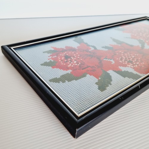 Vintage Framed Australian Banksia Flowers Needlepoint Tapestry Hand Embroidery - Picture 18 of 18