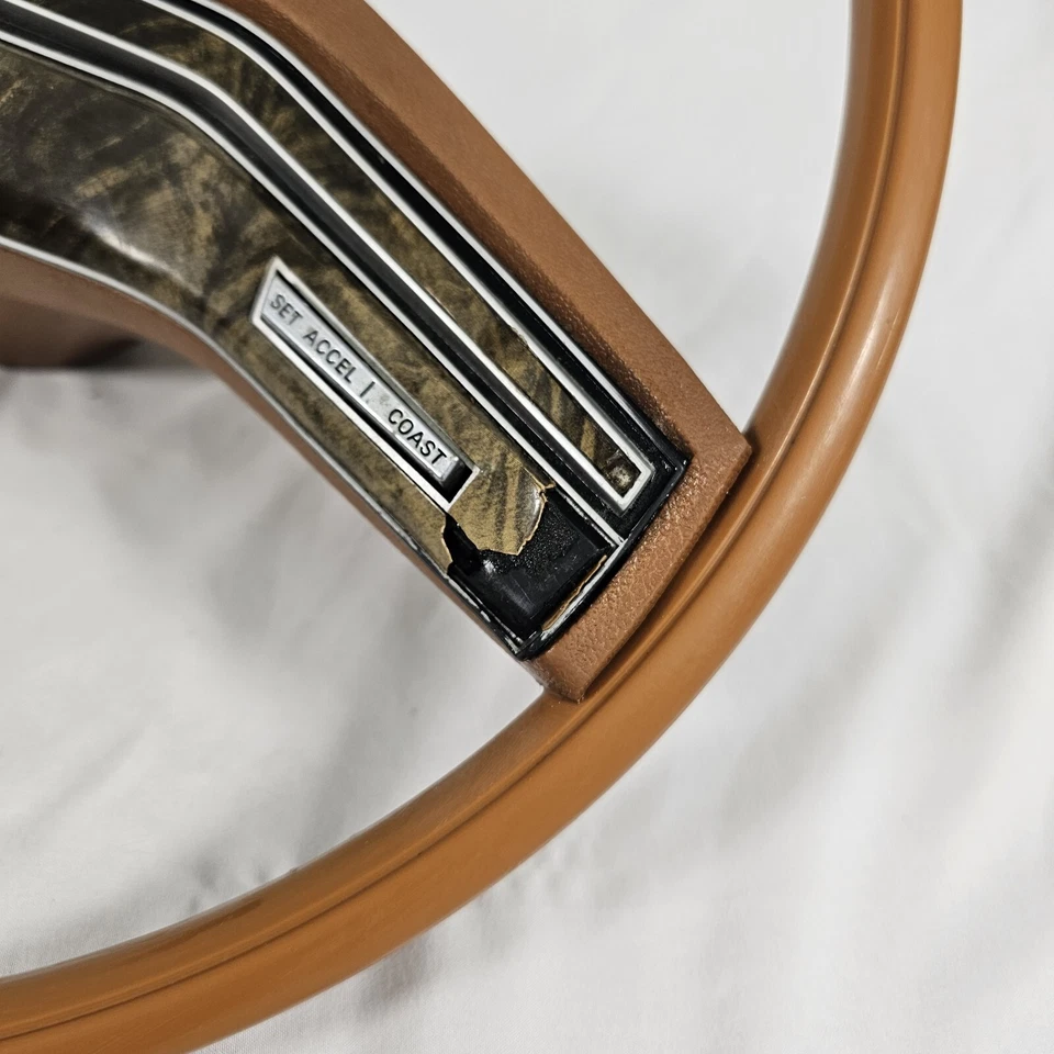 Volante Lincoln Continental Mark V Mark IV 1975-1979 Foto 4 de 4