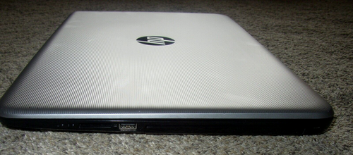HP 17Z-Y000 17.3" AMD A9-9410 X 2 2.9GHZ  1TB HD - 8 GB RAM  -  Windows 10 - Picture 5 of 9