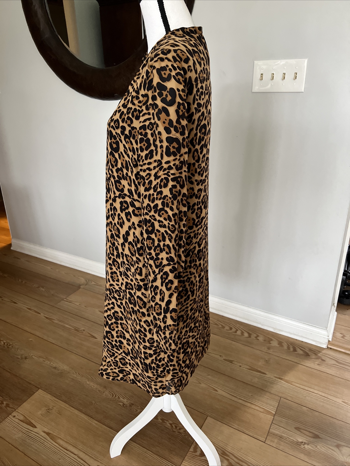 GUCCI 100% silk leopard Shirt dress woman's size … - image 4