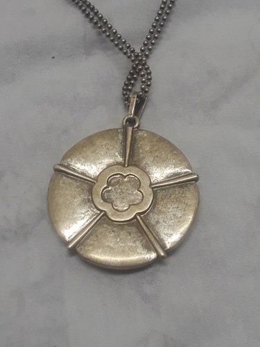 Vintage Abalone Flower Medallion on multi chain Silver Plated Necklace '18 - Picture 3 of 6
