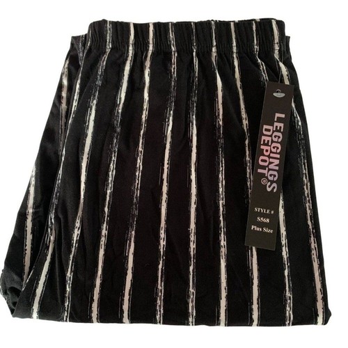 PLUS Black White Pinstripe Leggings Strip Print Buttery Soft - Picture 2 of 4