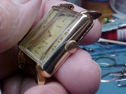 BONITO RELOJ VINTAGE HOMBRE LECOULTRE RECTANGULAR 10KT GF 17J 11LO CUERDA MANUAL FUNCIONA - Imagen 3 de 9