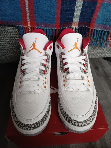 Nike Air Jordan 3 Retro Cardinal Red Light Curry - UK 9 - Weiß Sneaker - Neu mit Karton - Bild 4 von 11