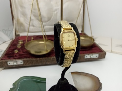 Reloj Vintage Seiko Mujer Tono Dorado 1N00-5K29 Necesita Nueva Batería de Cuarzo Original - Imagen 2 de 14