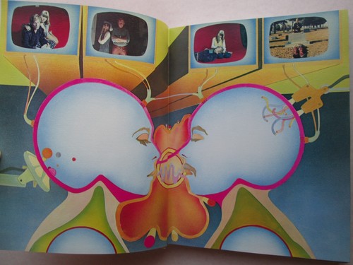 1970 UTAH STATE UNIVERSITY YEARBOOK Logan Utah BUZZER Psychedelic LIFE - Picture 5 of 11