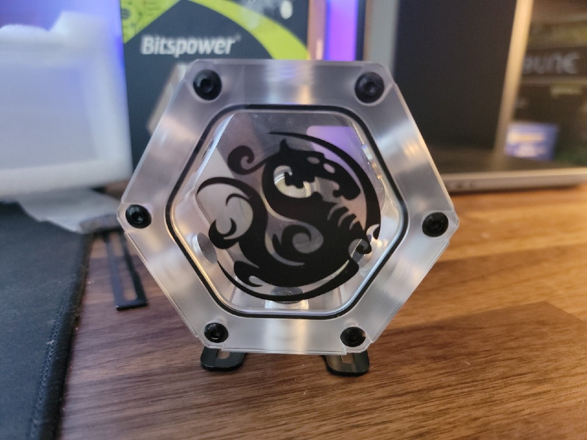 Bitspower hexagon リザーバータンク Bitspower Hexagon Reservoir Review - YouTube