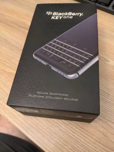 BlackBerry KeyOne - Silver 32gb smartphone with keyboard - Used