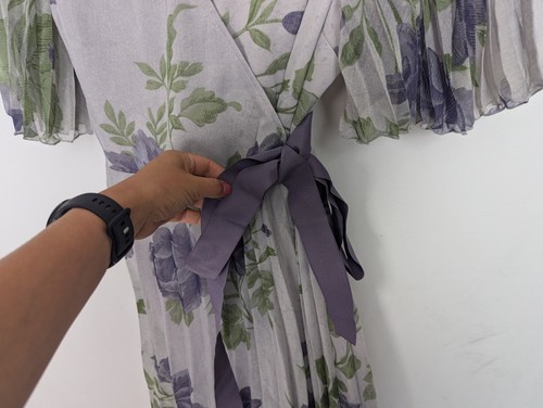 Curve de ASOS DESIGN talla 18 Exclusivo Vestido Midi Plisado Manga Kimono Corbata Cintura - Imagen 10 de 16