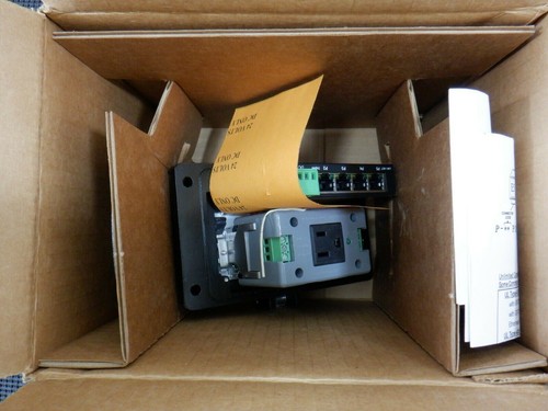 Grace Engineered P-E5-M2RF15 N4X/Interruttore Ethernet GFCI 15ACB - Foto 3 di 8