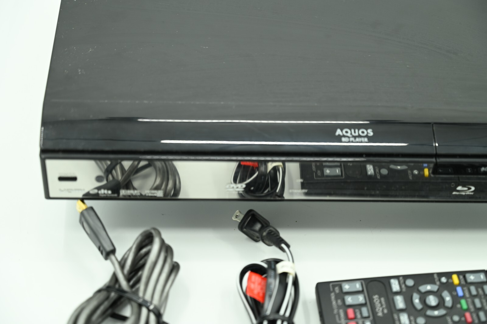 Sharp Aquos Blu-Ray Player BD-HP20U With Remote and HDMI Cable - Picture 5 of 13