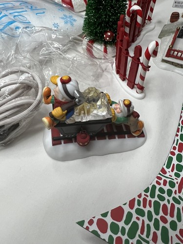 DEPT 56 NORTH POLE SERIES SWEET ROCK CANDY CO EXCELLENT CONDITION 56725 - Picture 8 of 12