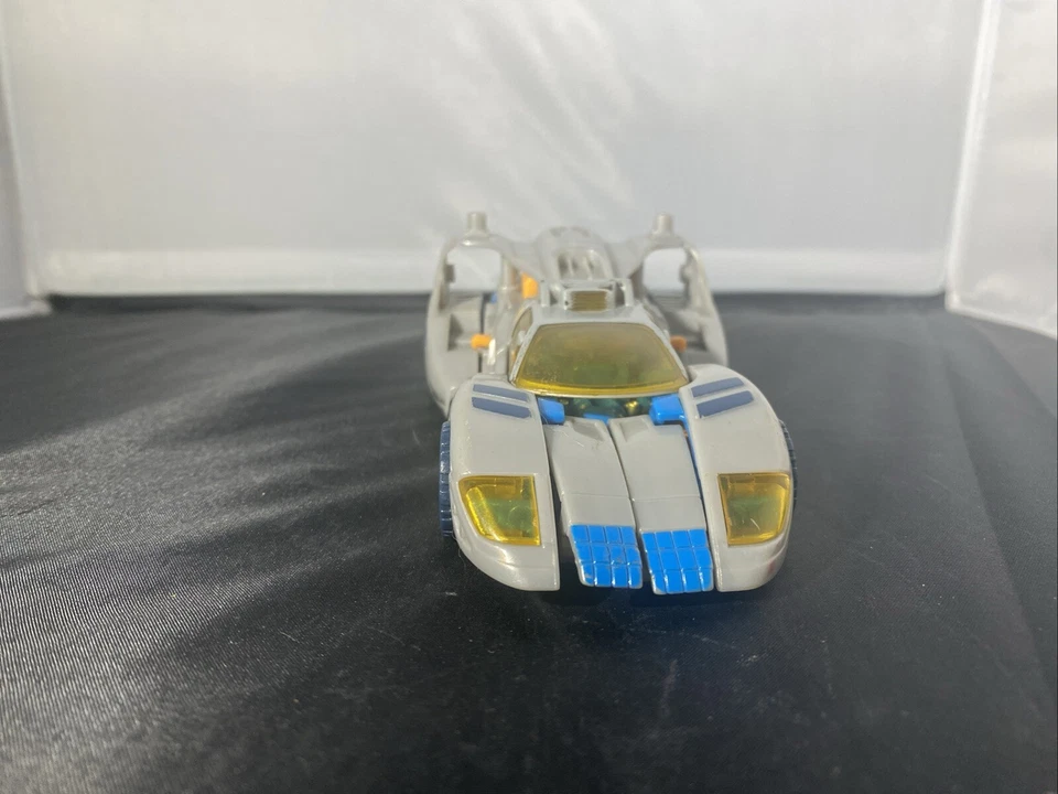 Blurr Incinerator Transformers Armada 2002 Hasbro Action Figure - Image 3 of 4