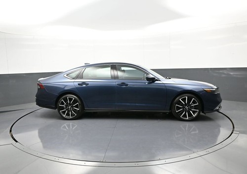 2024 Honda Accord Touring - Picture 5 of 12