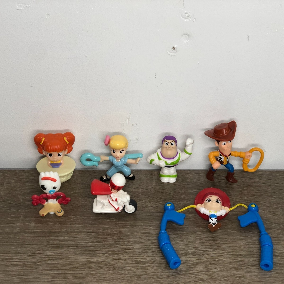 Happy meal toys toy story 4 deals